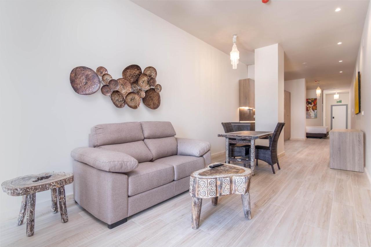 Tarifa Suites By Qhotels Exterior photo