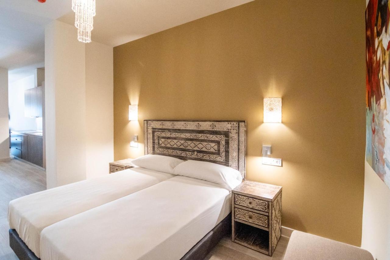 Tarifa Suites By Qhotels Exterior photo