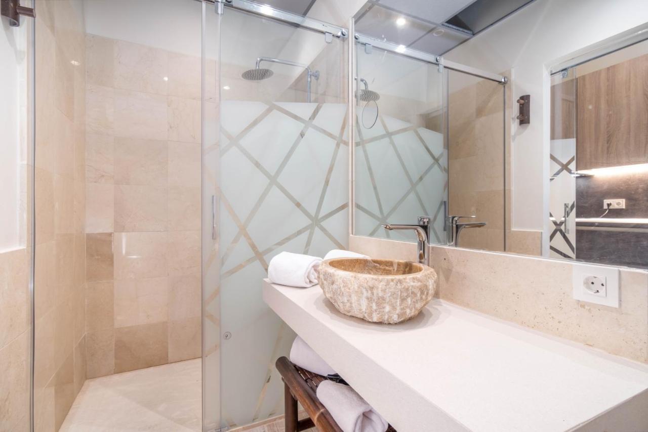 Tarifa Suites By Qhotels Exterior photo