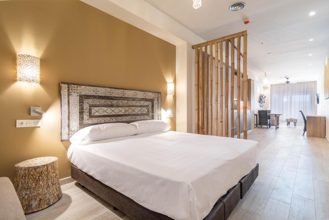 Tarifa Suites By Qhotels Exterior photo